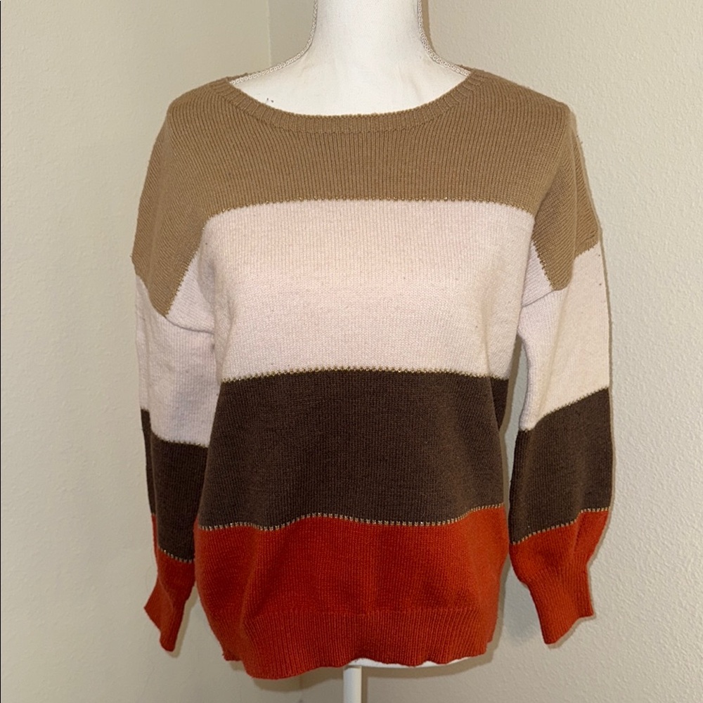 Amazon Tan and Cream Crew Neck Sweater with Color Block Design